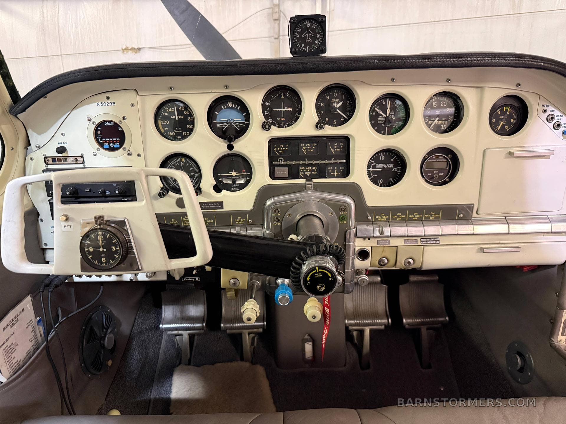 1955 F35 BEECH BONANZA IO-470N photo 4