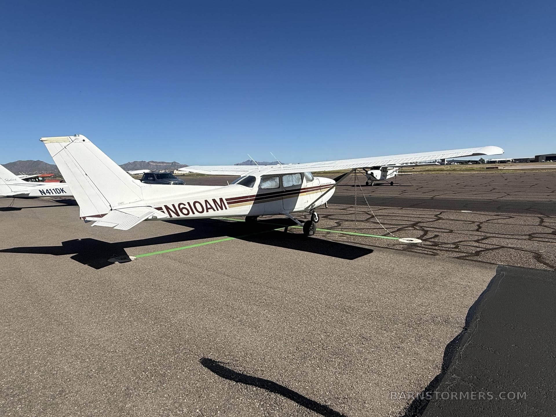 1977 CESSNA 172N photo 2