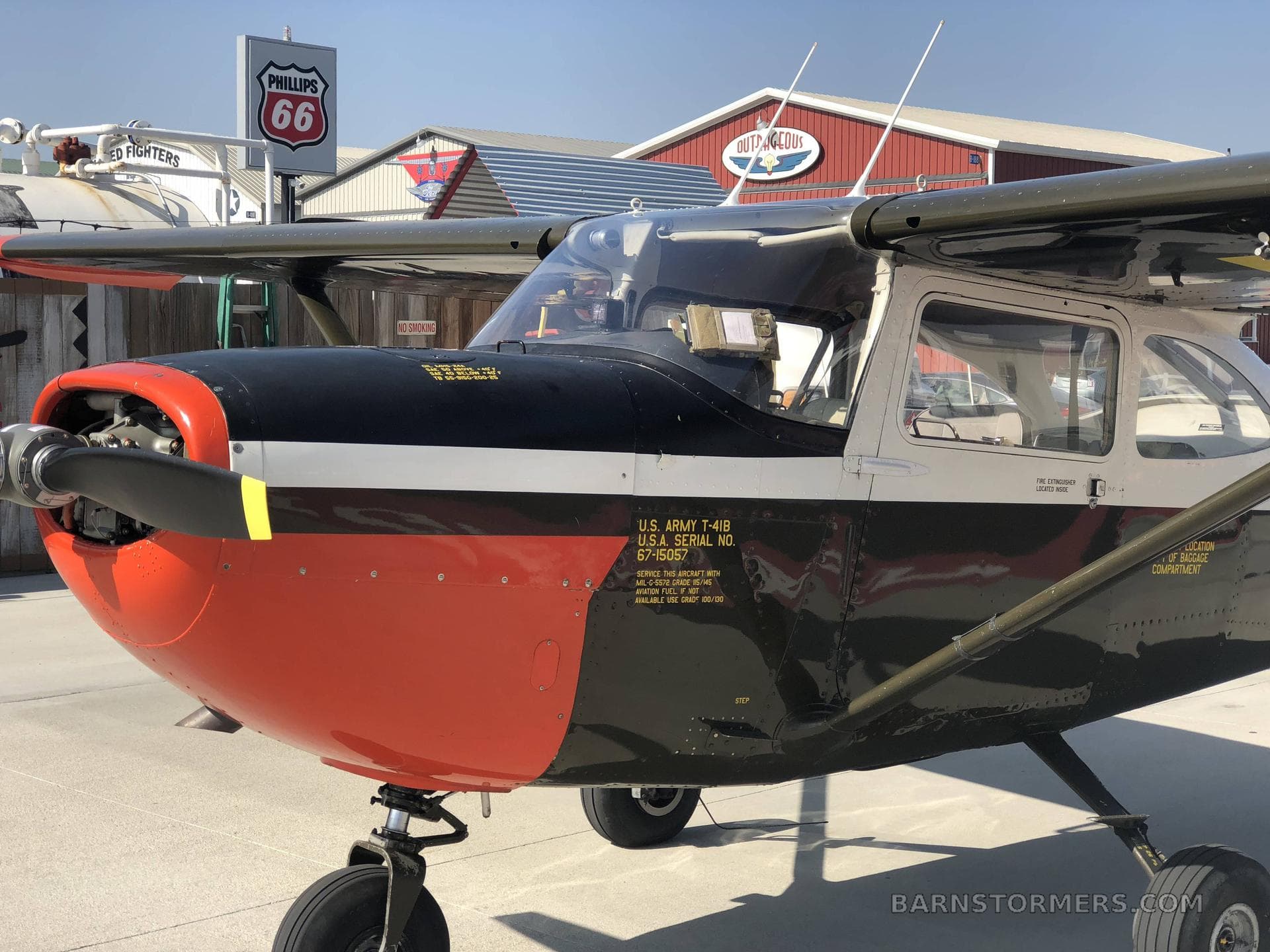 CESSNA T-41B photo 2