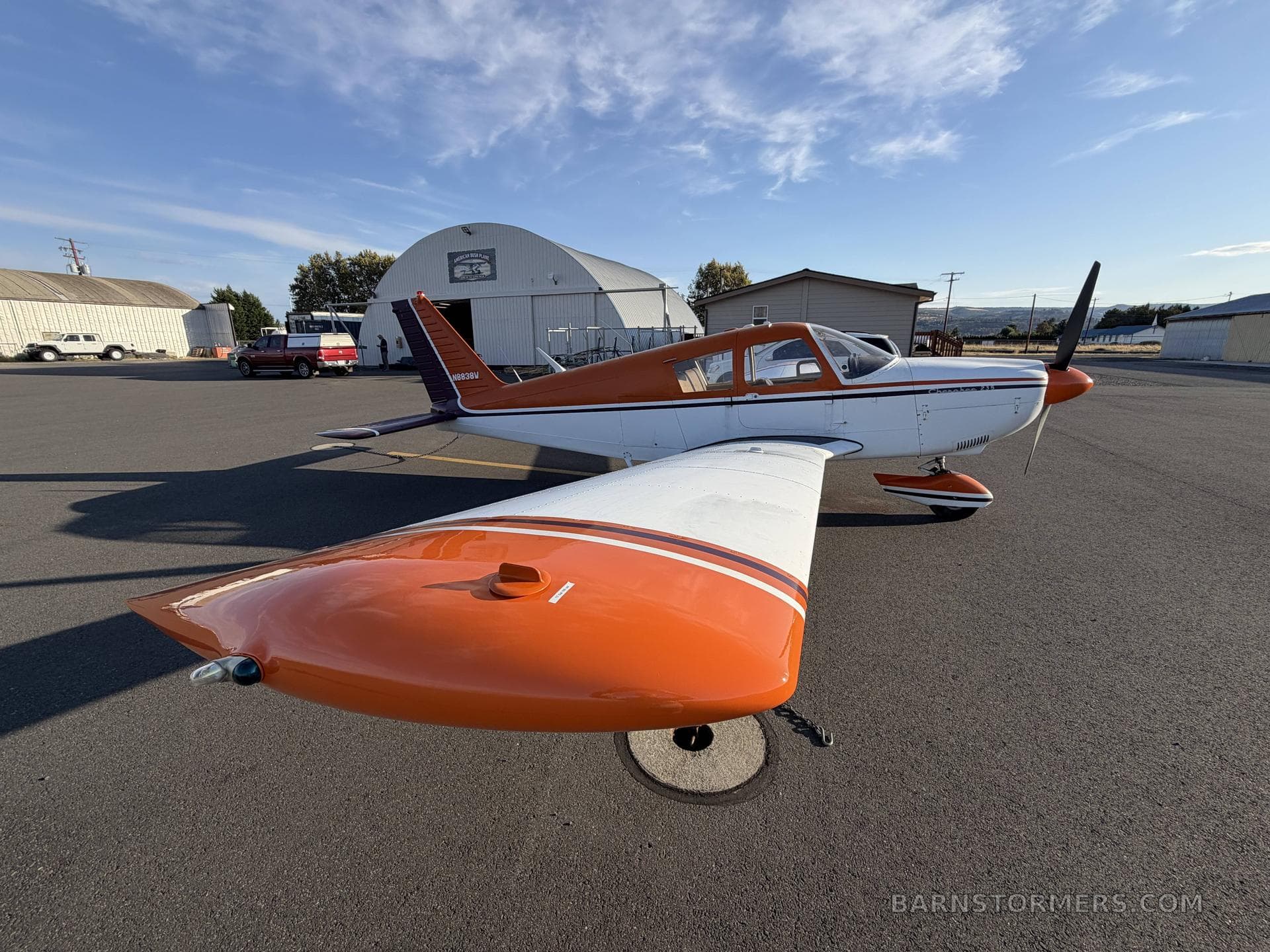 PIPER CHEROKEE 235 photo 2