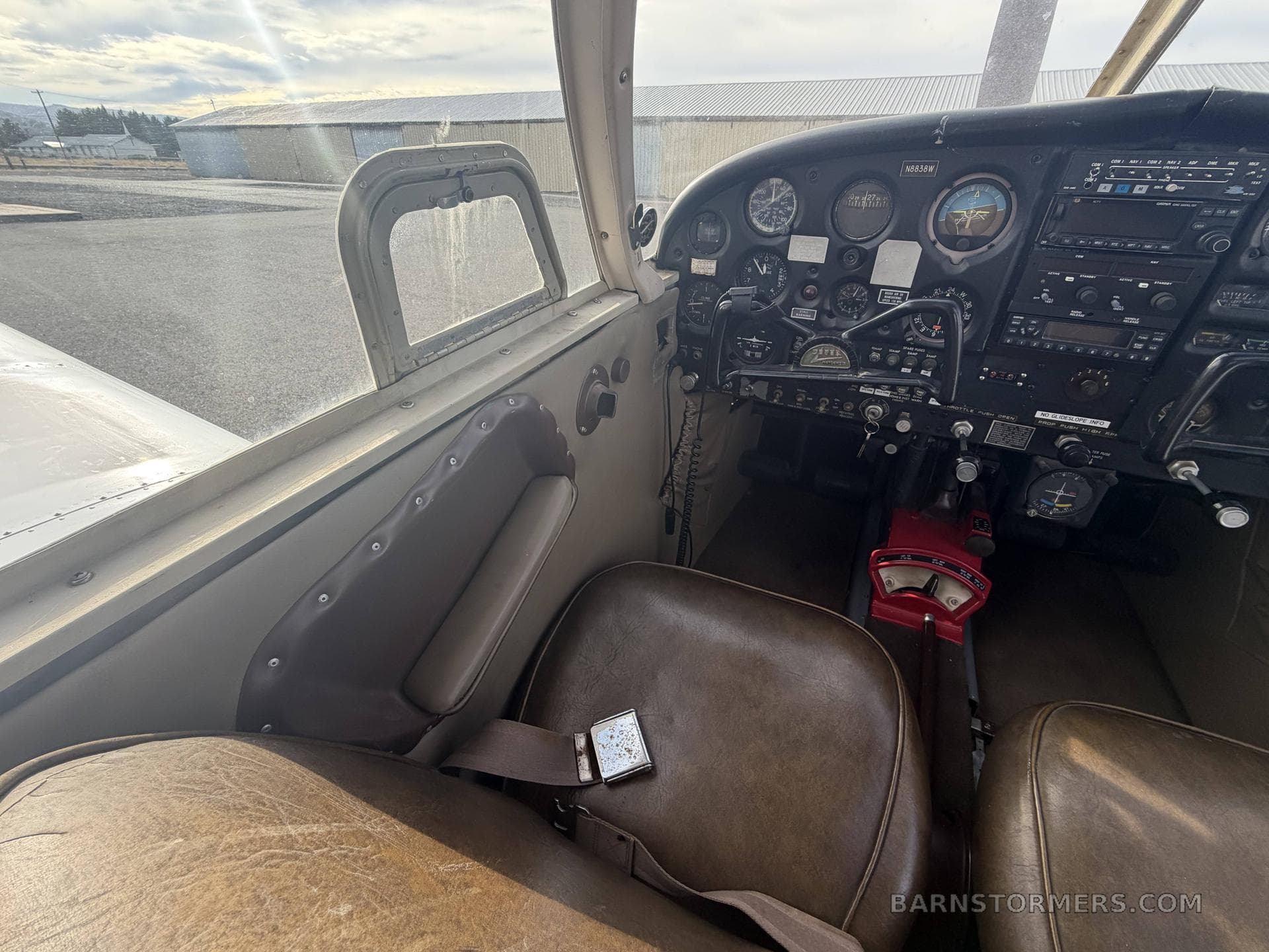 PIPER CHEROKEE 235 photo 5