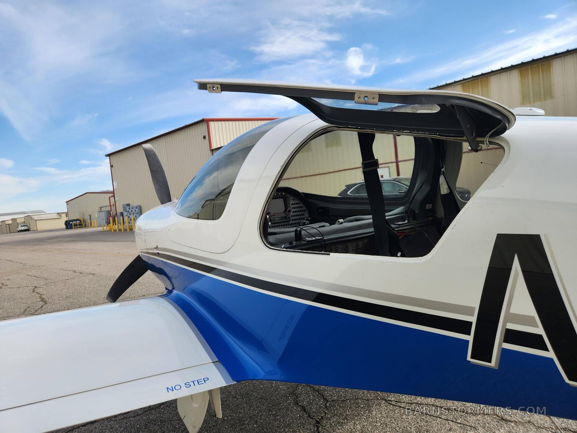 LANCAIR LEGACY RENO MODS photo 5