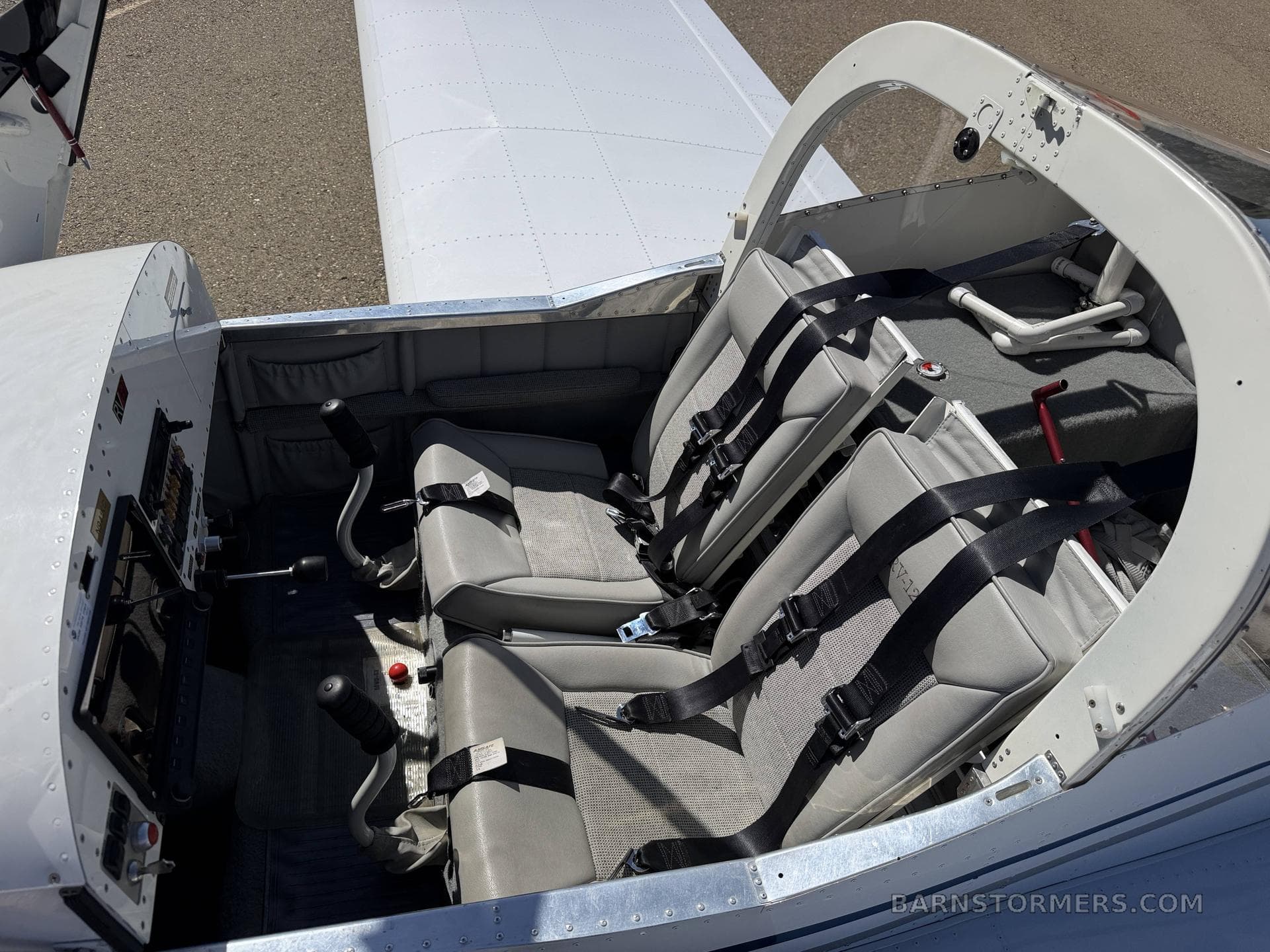 2015 VANS RV-12 photo 2