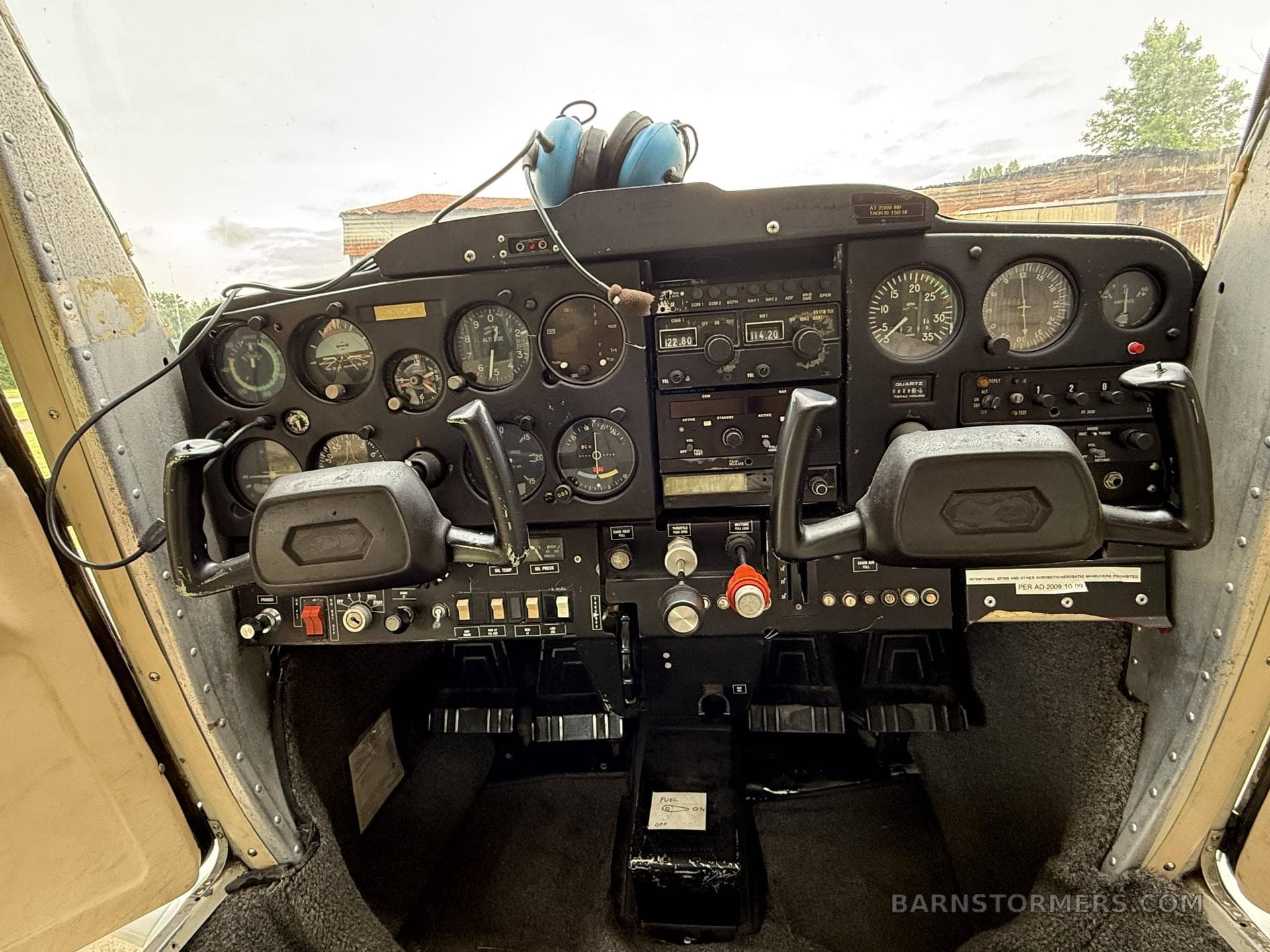 1977 CESSNA 152 photo 4