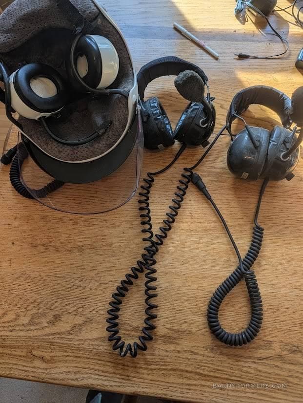 LYNX HEADSETS AND ICOM RADIO photo 3