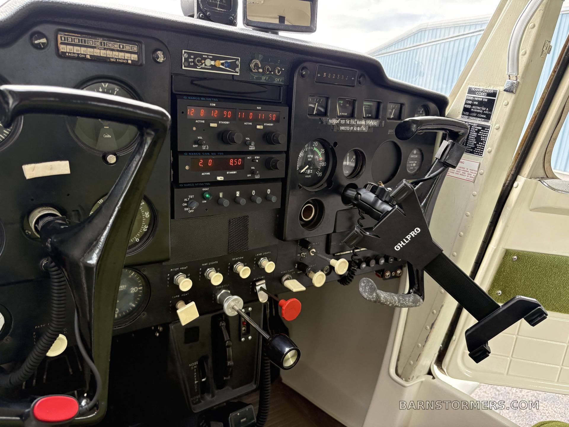 CESSNA 150 photo 5