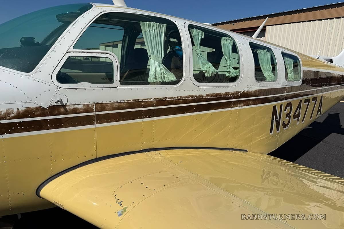 BEECH 36 BONANZA IO550 LOW HRS photo 5