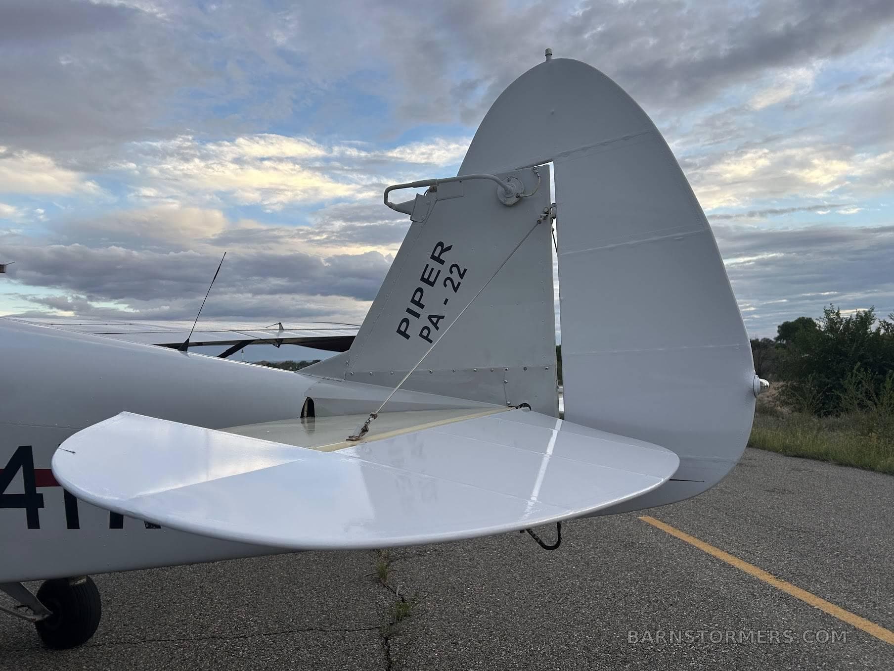 1960 PIPER PA-22-160 photo 3