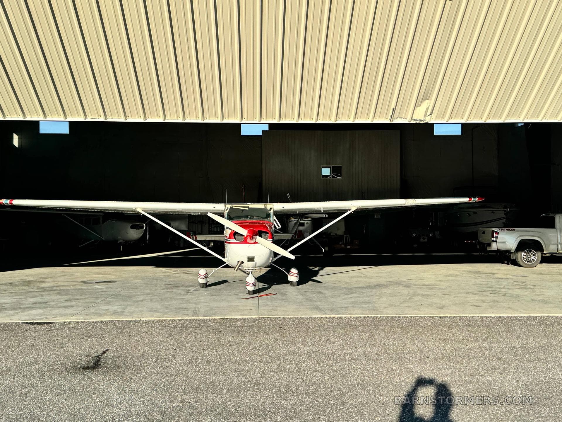 CESSNA 172K photo 2