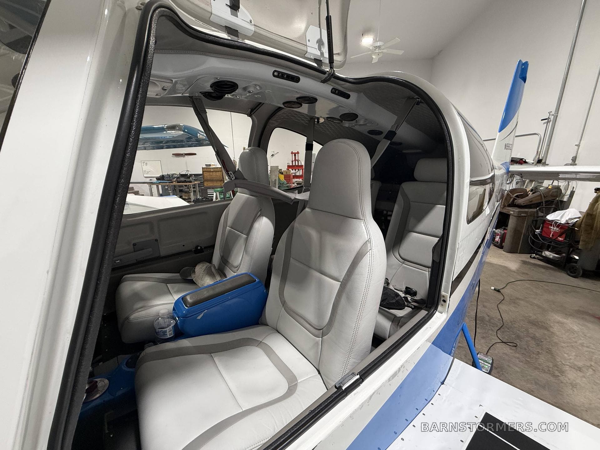 RV-10 2017 BEAUTIFUL FOR SALE! photo 2