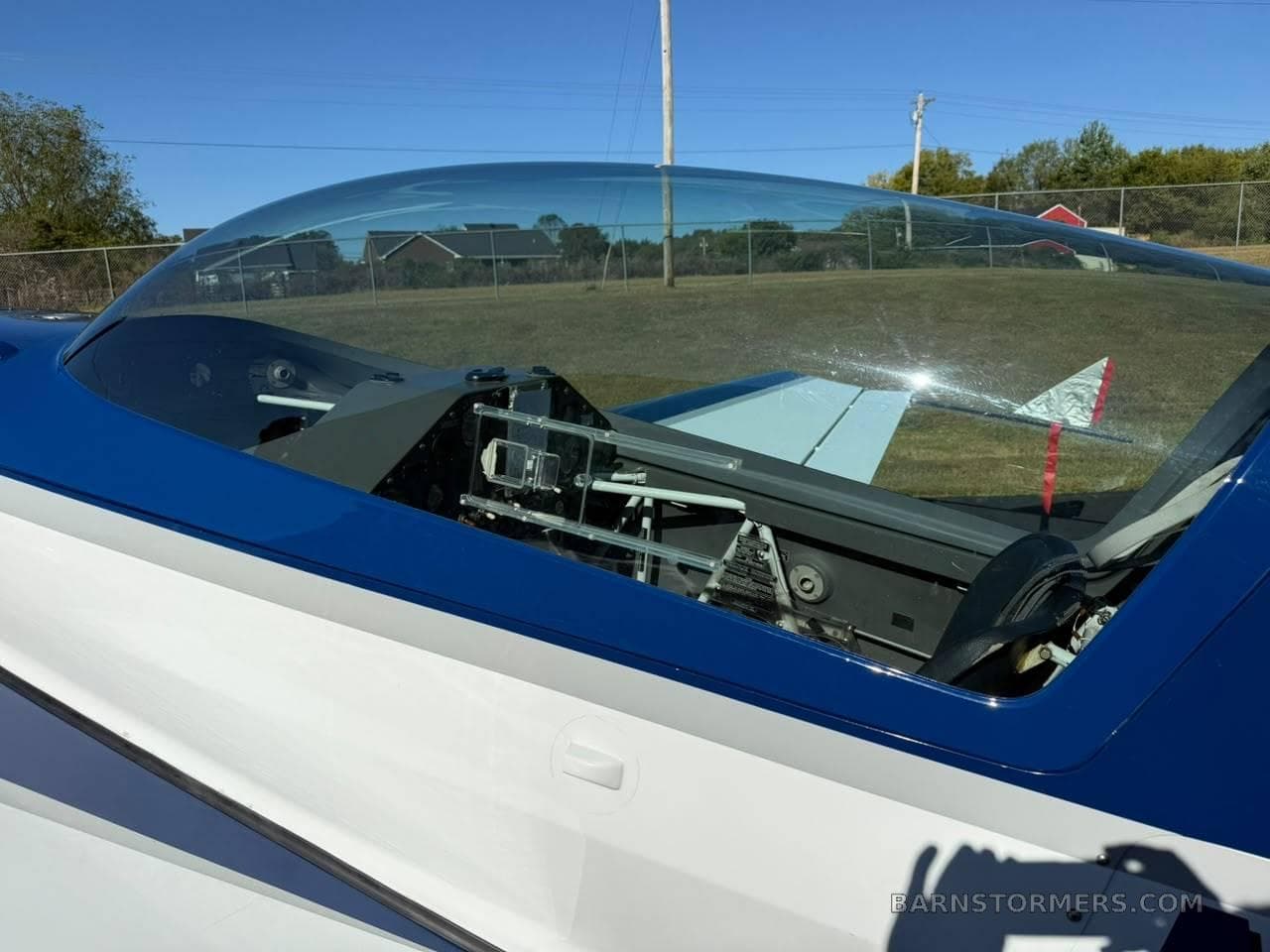 2002 EXTRA 300L photo 4