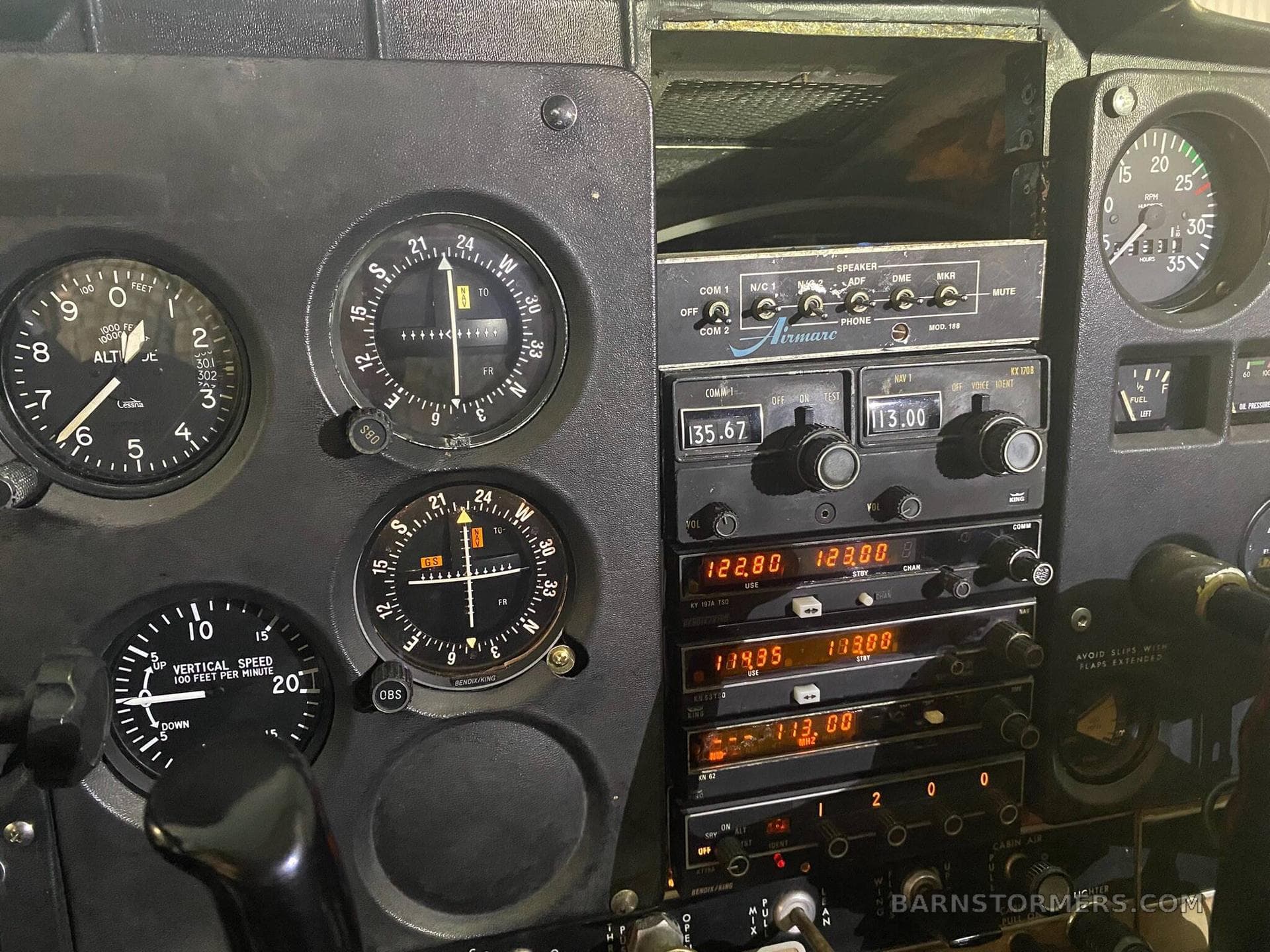 CESSNA 172K SKYHAWK 1968 photo 3