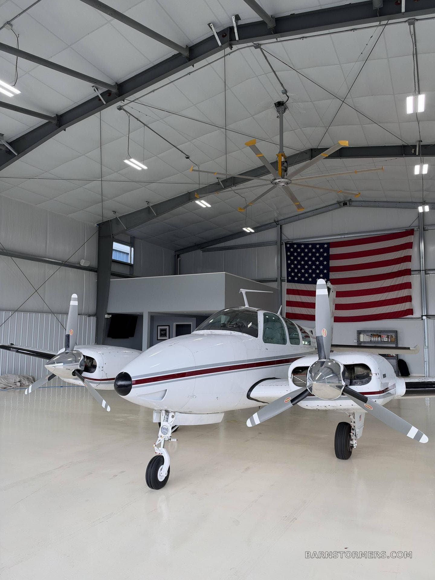 1973 BEECHCRAFT B55 BARON