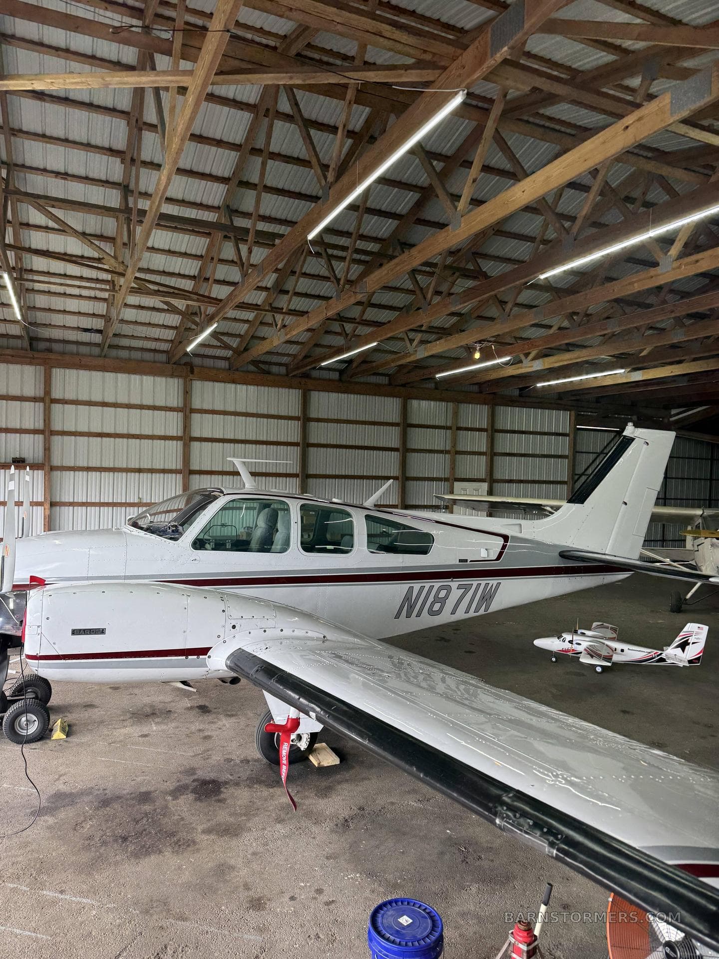 1973 BEECHCRAFT B55 BARON photo 3