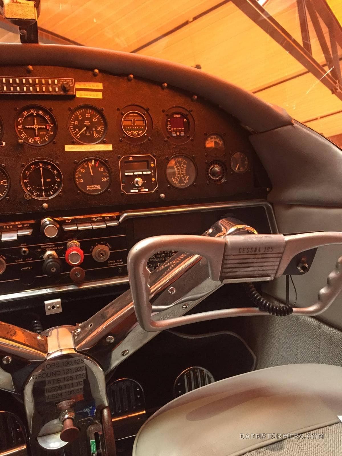 1950 CESSNA 195A TURBO photo 5